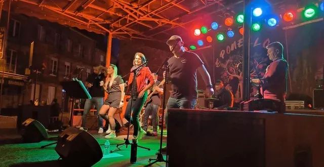 photo  le groupe pomello sera à la fête de bellou-en-houlme.  &copy;  pomello 