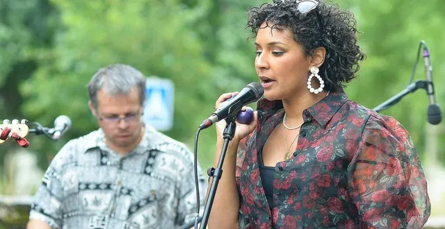 photo  le groupe cosmic bal a l’habitude des concerts en plein air.  &copy;  co 