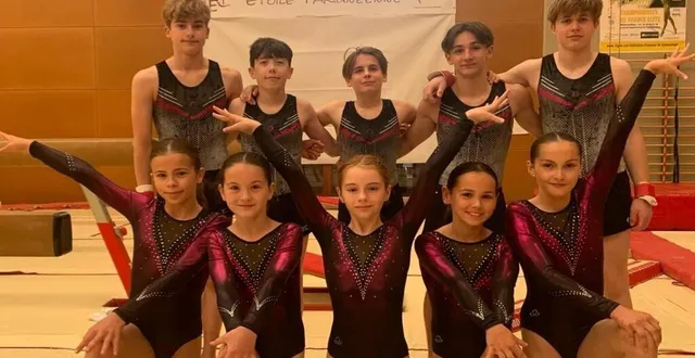 photo  les deux équipes.  &copy;  étoile parignéenne 