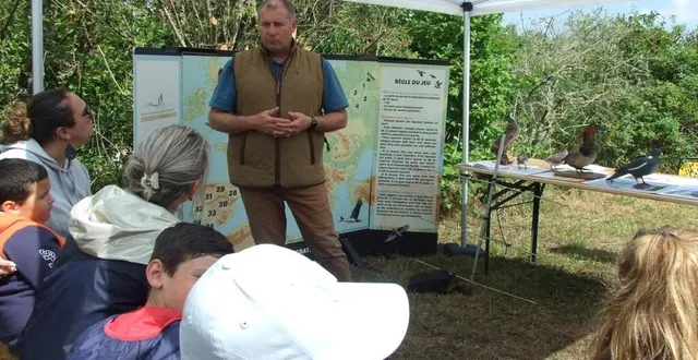 photo  sous forme de jeu, les enfants apprennent ici la migration.  &copy;  ouest-france 