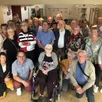 photo samedi 24 mai 2025, à l’ehpad saint-joseph de précigné (sarthe) d’anciens élèves de renée plissonneau (au centre, en fauteuil) sont venus fêter les 100 ans de celle qui fut pendant plusieurs décennies institutrice et directrice de l’école du village voisin de courtillers.