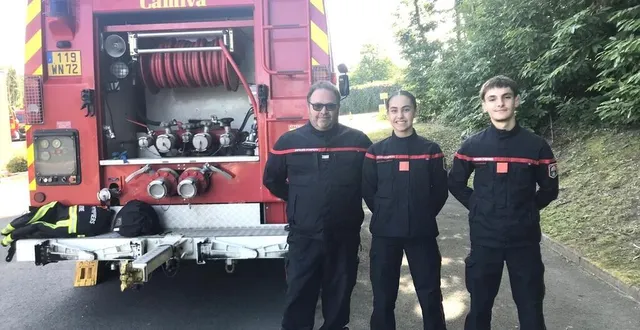 photo  le lieutenant mickaël langlais, responsable adjoint des pompiers à parigné-l’évêque (sarthe) présente deux jeunes recrues en 3e année, anaïs beressi et clément cervera.  &copy;  ouest-france 