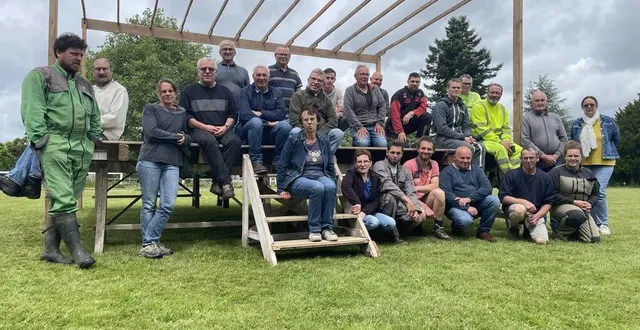 photo  une vingtaine de bénévoles participe à l’organisation du comice agricole de l’udon qui se déroulera samedi 31 mai 2025 à rânes (orne).  &copy;  ouest-france 