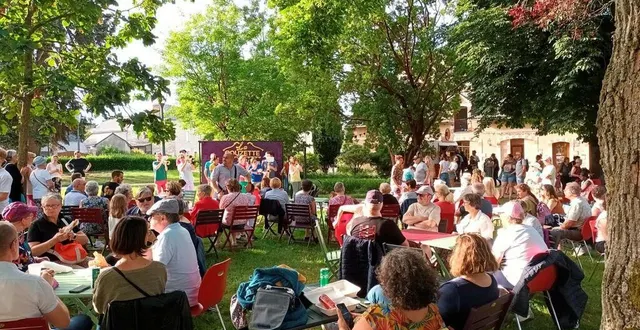 photo  la météo prévue pour ce long week-end de l’ascension devrait permettre de profiter des guinguettes de maine-et-loire.  &copy;  archives ouest-france 