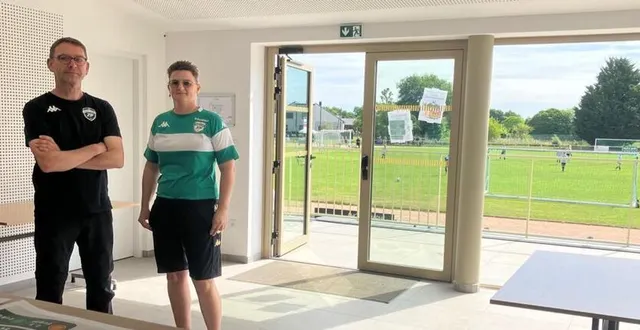 photo  stéphane gosnet, secrétaire du club et stéphanie mongault, bénévole.  &copy;  le maine libre 