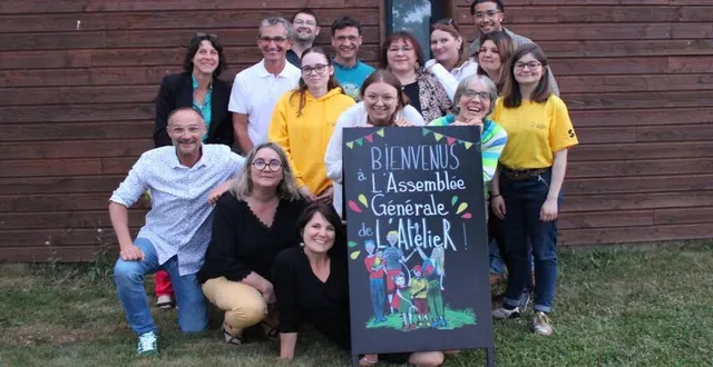 photo  l’équipe des salariés du csi l’atelier.  &copy;  co 