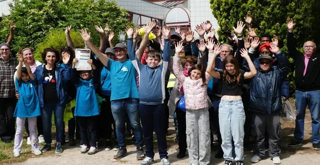 photo  quarante coulainais ont participé à la première matinée citoyenne de l’année.  &copy;  ouest-france 