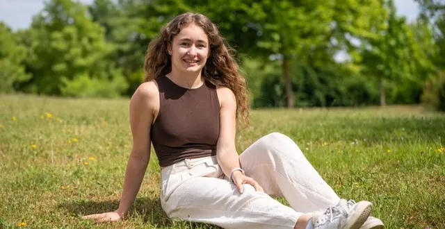 photo  léa brière-vetillard est membre du collectif france de tumbling et mène de front un triple projet sportif, scolaire et professionnel.  &copy;  photo : maëlie abadie 