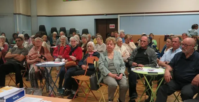 photo  une assemblée nombreuse s’est retrouvée mardi au kaléidoscope.  &copy;  ouest-france 