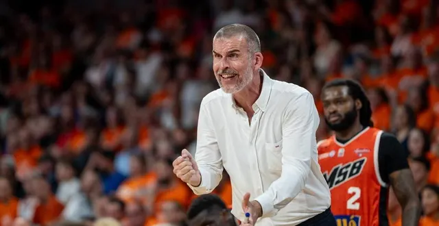 photo  l’entraîneur du msb guillaume vizade lors de la victoire mancelle contre monaco, ce vendredi 30 mai 2025.  &copy;  photo : le maine libre - xavier sarrat 