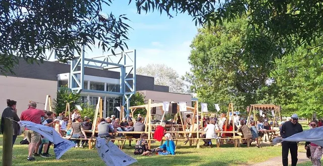 photo  les ateliers étaient disposés autour de l’étang d’arrouët.  &copy;  co 