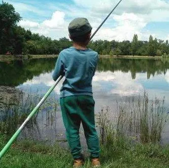 photo  pour certains enfants, la fête de la pêche de la gaule luchoise sera le début d’une belle aventure.  &copy;  ouest-france 