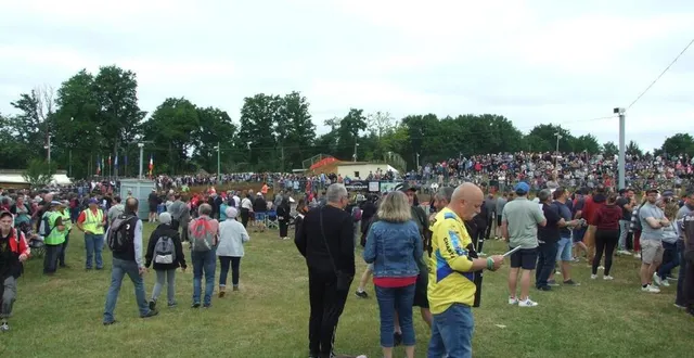 photo  c’était la foule des grands jours sur le circuit marcel seery.  &copy;  ouest-france 