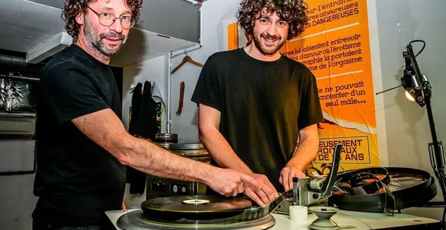 photo  le mans, dimanche 25 mai 2025. johan aubert et léopold beuvier, deux des trois projectionnistes aux cinéastes, un cinéma qui projette encore des films en 35 mm au mans.  &copy;  le maine libre - yvon loué 