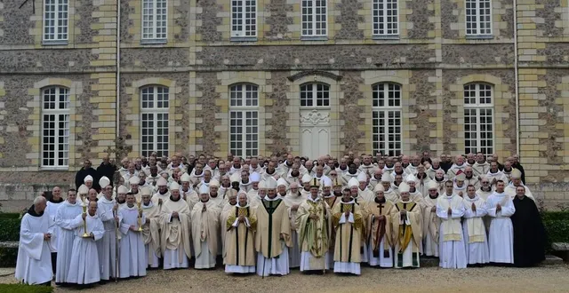 photo  le mercredi 21 mai 2025, dom kemlin, le père abbé de l’abbaye de solesmes, a accueilli les abbés et les abbesses de la congrégation de solesmes venus du monde entier.  &copy;  abbaye de solesmes 
