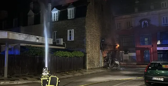 photo  une cinquantaine de sapeurs-pompiers sont intervenus.  &copy;  ouest-france 