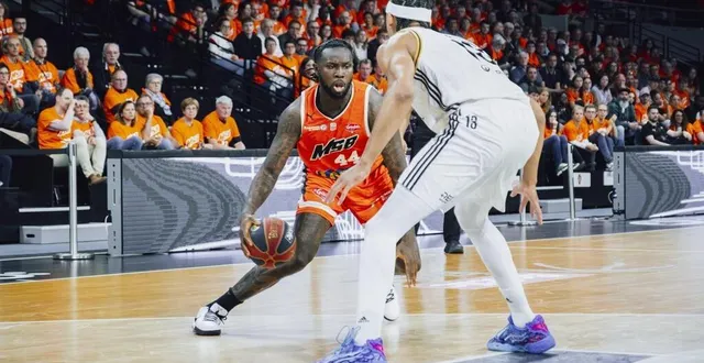 photo  williams narace a joué son dernier match avec le mans sb.  &copy;  dominique breugnot / ouest-france 