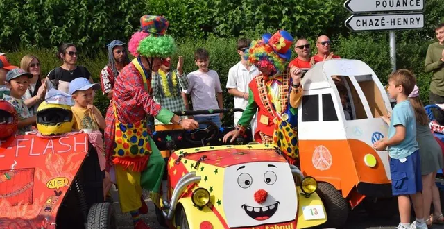 photo  à 72 et 79 ans, les roule taboul terminent premiers. ils ont distillé de grands moments de plaisir aux spectateurs admiratifs de leurs trouvailles et ingéniosités.  &copy;  ouest-france 