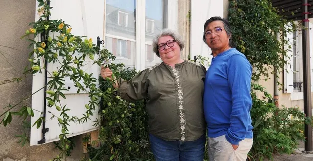 photo  corinne et david chachaima-vasquez, rue montoise, ont participé au programme de fleurissement initié par la municipalité du mans.  &copy;  ouest-france 