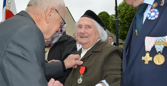 photo  au centre, solange alexandre, chevalier de la légion d’honneur depuis mars, lors de la cérémonie d’hommage qui a eu lieu à ruillé-sur-loir, commune de loir-en-vallée, mercredi dernier.  &copy;  ouest-france 