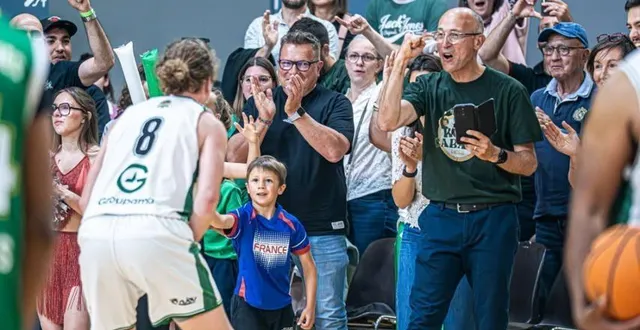 photo  saint barthélemy a fêté sa montée en n3 avec son public.  &copy;  alison frette 