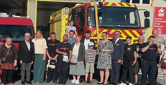 photo  lors de la rencontre des allemands avec les sapeurs-pompiers de la commune.  &copy;  ouest-france 