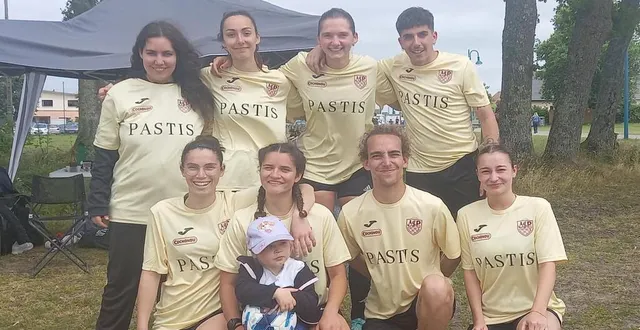 photo  l’équipe dont font partie salomé et adela.  &copy;  jsp 