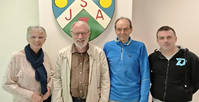 photo  le bureau de la jsa omnisports lors d’une conférence de presse.  &copy;  ouest-france 