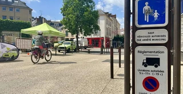 photo  la circulation des vélos et trottinettes sera interdite le samedi de 11 à 23 heures dans les rues piétonnes du centre-ville.  &copy;  le maine libre 