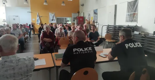 photo  plus de 80 allonnais ont participé à la réunion concernant la tranquillité publique.  &copy;  le maine libre 
