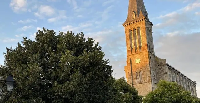 photo  les travaux de la place saint-vigor à athis-val-de-rouvre sont terminés dans la quasi-totalité.  &copy;  archives ouest-france 