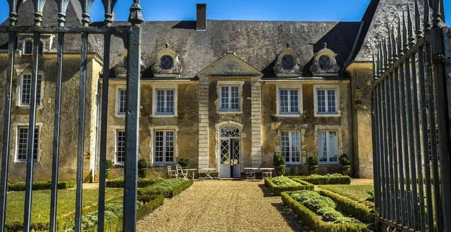 photo  le château de villaines ouvre ses jardins aux visiteurs le 6, 7, 8 juin 2025 pour rendez-vous aux jardins.  &copy;  archives le maine libre - denis lambert 