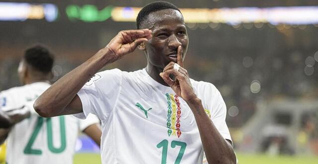 photo pape sarr prend une dimension de plus en plus importante dans le collectif sénégalais. © afp / patrick meinhardt