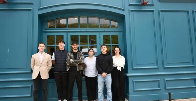 photo  l’équipe du chandelier est impatiente d’accueillir les premiers convives.   &copy;  le maine libre 