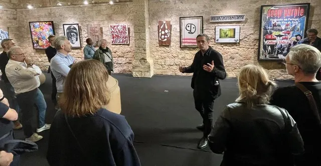 photo  nicolas laugero lasserre, commissaire de l’exposition « l’art dans la rue », à la collégiale saint-pierre-la-cour du mans (sarthe).  &copy;  ouest-france 