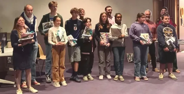 photo  les lauréats du concours 2025 et les membres du jury.  &copy;  ouest-france 