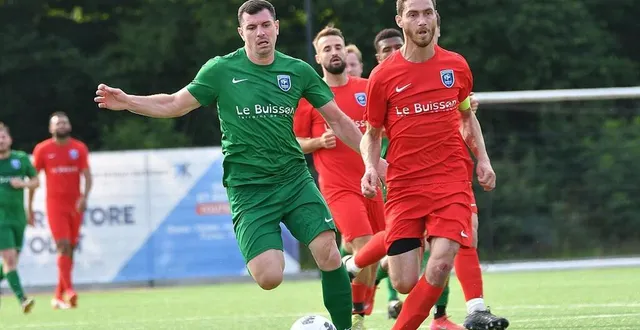photo  coulaines (en rouge) est finalement venu à bout de beaumont-sur-sarthe après prolongation.  &copy;  le maine libre 