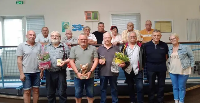 photo  le cinquième challenge un contre un du cercle saint-paul s’est terminé vendredi 6 juin par la victoire de gilbert busson face à joël rivault, sur le score de 12 à 10. le panier garni a été gagné par christian guérin. le prochain challenge catta-bazin se déroulera du 25 août au 18 octobre.  &copy;  co 