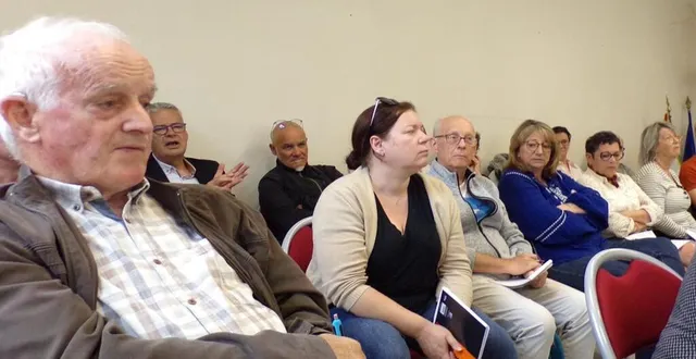 photo  les associations ruaudinoises sont venues nombreuses à la réunion organisée par la municipalité.  &copy;  le mane libre 