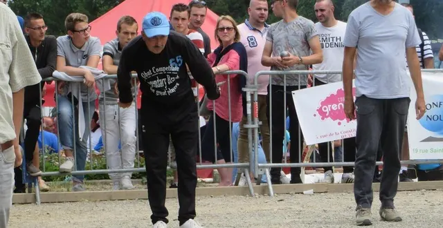 photo  le meilleur joueur du siècle, christian fazzino et sa reconnaissable casquette bleue seront du régional de la pétanque fléchoise, ce samedi 14 juin 2025 à la flèche (sarthe).  &copy;  archives ouest-france 