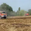 photo  l’engagement massif de moyens de lutte contre l’incendie a permis de limiter la surface détruite par l’incendie. 27 sapeurs pompiers venus avec sept véhicules lourds depuis cinq centres de secours ont été engagés 