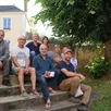 photo  l’association patrimoine d’asnières et quelques-uns des intervenants que l’on retrouve à asnières des bois, les 14 et 15 juin 2025 dans le petit village d’asnières-sur-vègre. 