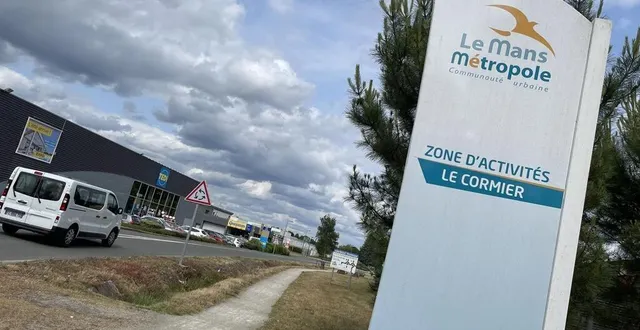 photo  la zone du cormier, à mulsanne reste ouverte, via la route d’arnage (sarthe). « la circulation sera fluide », selon arnaud de cara, président du club d’entreprises des hunaudières.  &copy;  ouest-france 