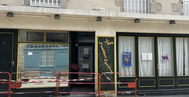 photo  le bar à chats d’alençon a été contraint de fermer pour une durée indéterminée après la chute de poutres soutenant le plancher de l’établissement.  &copy;  ouest-france 