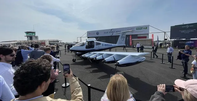 photo  le dragonfly, prototype d’avion à hydrogène développé par la société blue spirit aero, mardi 10 juin 2025, à l’aéroport du mans.  &copy;  ouest-france 