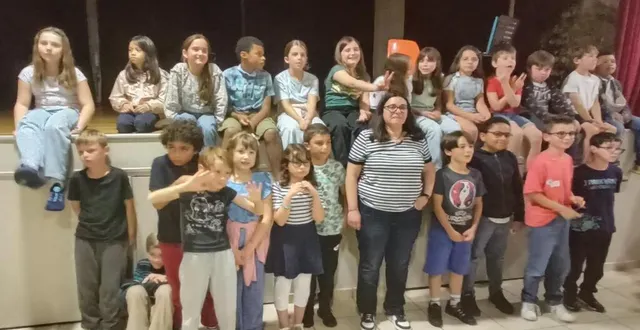 photo  la classe fière de sa prestation.  &copy;  ouest-france 