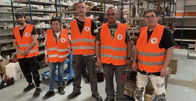 photo  les équipes du chantier d’insertion de la croix-rouge de sablé-sur-sarthe préparent les portes ouvertes de l’atelier recyclerie, le samedi 14 juin 2025, de 10 heures à 18 heures.  &copy;  le maine libre 