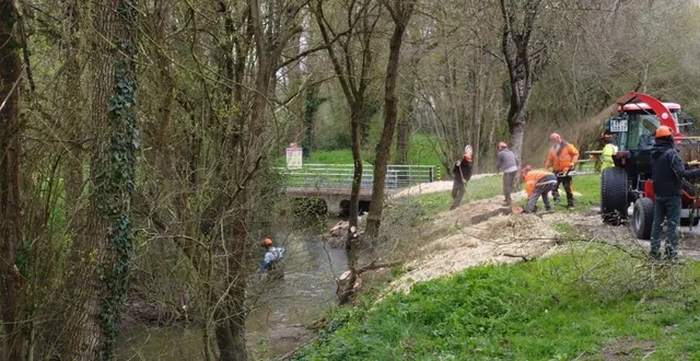 photo  chantier d’insertion avec l’association asure. le nombre de personnesaccompagnées a chuté de 26 % en un an.  &copy;  asure 