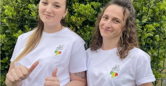 photo  les infirmières karla houlbert et aurélie constant partiront au sénégal pour une mission humanitaire.  &copy;  ouest-france 