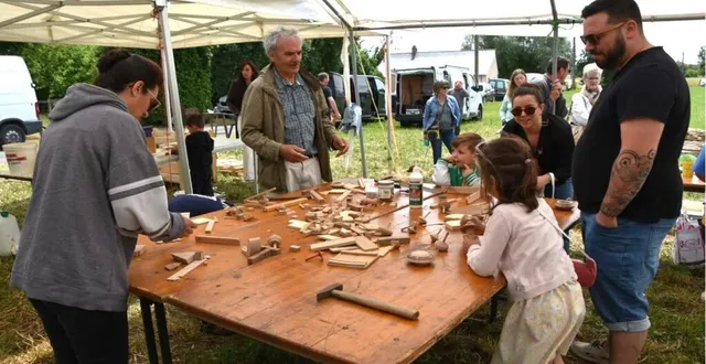 photo  les ateliers pour les enfants, inaugurés l’an passé, ont été étoffés cette année et ont animé gaiement la journée.  &copy;  ouest-france 